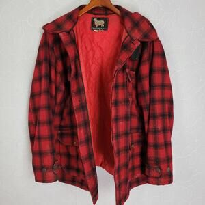 Woolrich Mens Coat Red Black Buffalo Plaid Lined Quilted Hunting Jacket Mackinaw